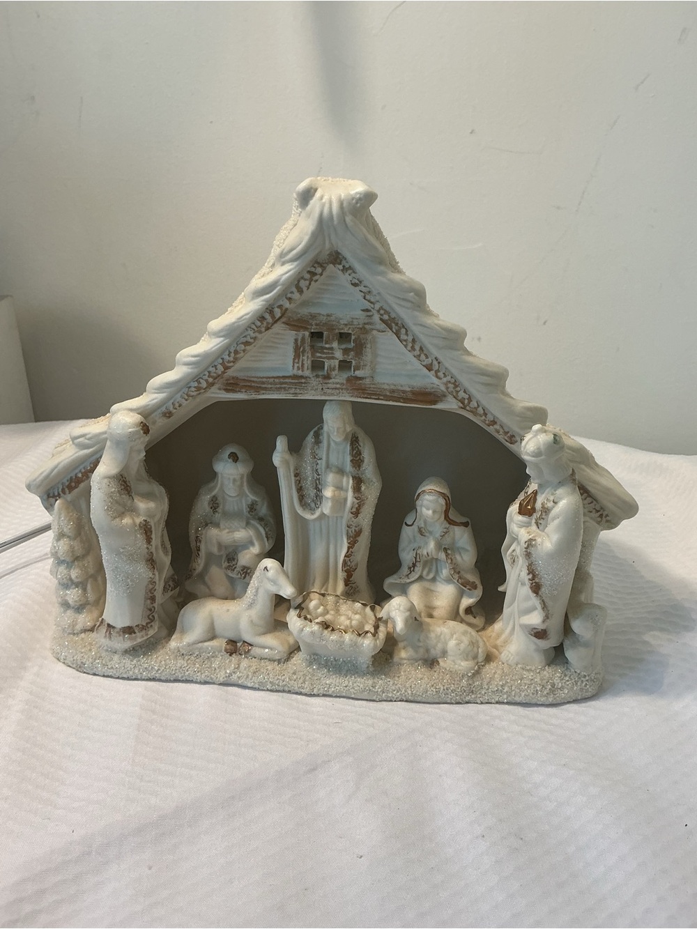 White and Gold Ceramic Nativity Set - Holiday Home Decor